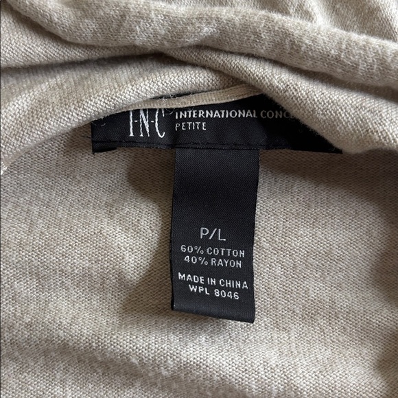 INC International Concepts Gray and Blue Floral Cardigan - Picture 3 of 4